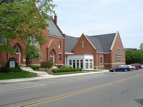 The Presbyterian Church Exterior April 2006 3