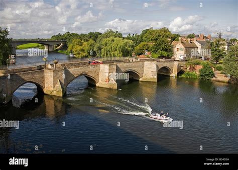 Old bridge between Huntingdon & Godmanchester Stock Photo - Alamy