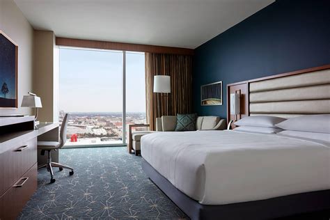 Hotel Suites Downtown Houston, TX - Accommodation | Marriott Marquis ...