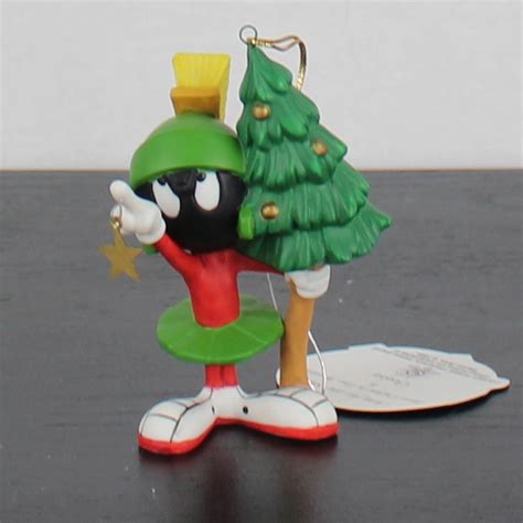 Looney Tunes Christmas ornaments by Goebel in license of Warner Bros