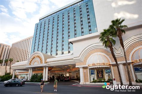 Golden Nugget Hotel & Casino Review: What To REALLY Expect If You Stay