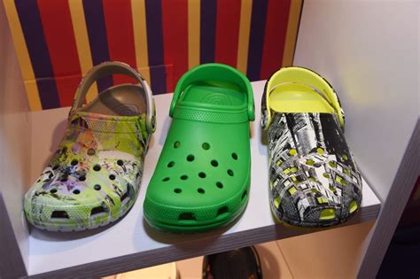 Crocs Stock Leaps on Q1 Earnings Beat, Raised 2021 Outlook – Footwear News