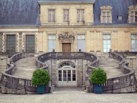 Photos - Palace of Fontainebleau - Tourism & Holiday Guide