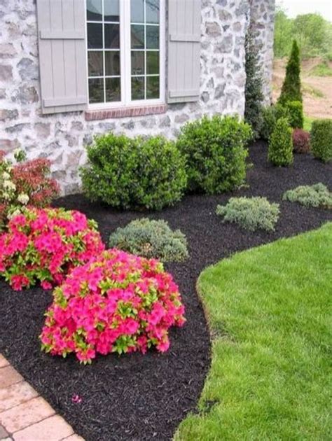 Stunning 47 Simple but Elegant Front Yard Decorating Ideas http://decoraiso.com/index.ph ...