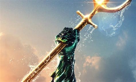 New ‘Aquaman’ Poster Teases The DC Hero’s Classic Suit & Trident - Heroic Hollywood