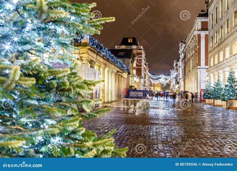 Christmas Lights 2016 in Covent Garden, London Editorial Photo - Image of london, britain: 80709596