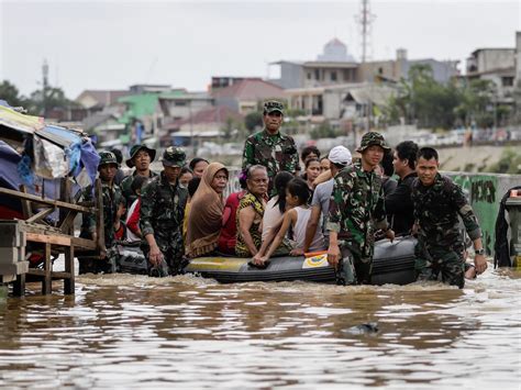 Climate Crisis: 30 Dead & Thousands Evacuated Due To Jakarta Flash Floods