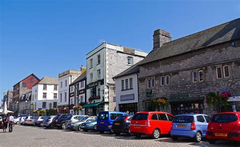 Walking in the country: Plymouth city centre