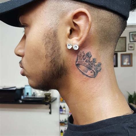 30 Crown Tattoos For Men Of Power – Pulptastic