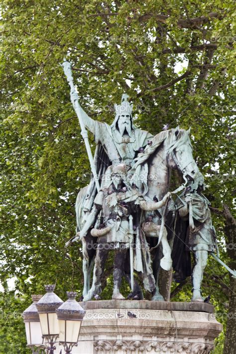 Statue of Charlemagne, Paris, France — Stock Photo © membio #13432554