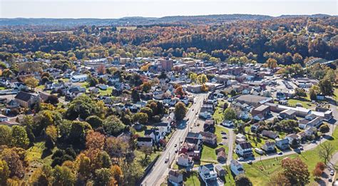 In Leechburg, an elementary school stands against a tide of poverty – Pittsburgh Post-Gazette ...