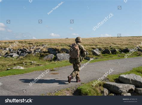 Soldier British Army Training On Okehampton Stock Photo 487985218 ...