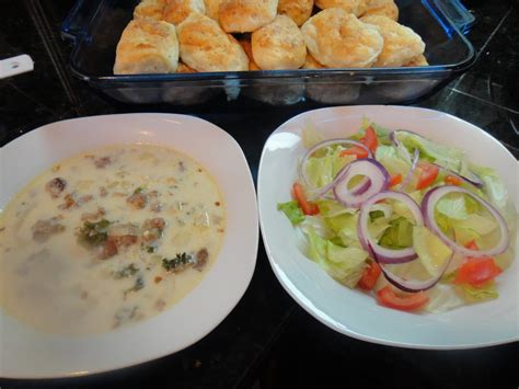 Mom, What's For Dinner?: Gluten-Free Olive Garden Soup and Salad night