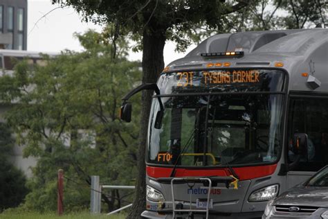 Metro to Resume Collecting Bus Fare on Jan. 3 | Reston Now