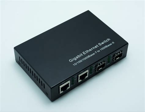 The 1000mbps 4 Port Gigabit Ethernet Switches With 2 Rj45 Port 10/100 ...