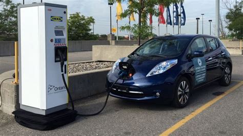 Cash rebates, tax incentives may help get Canadians into electric cars ...