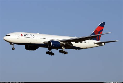 Boeing 777-232/ER - Delta Air Lines | Aviation Photo #4230589 ...