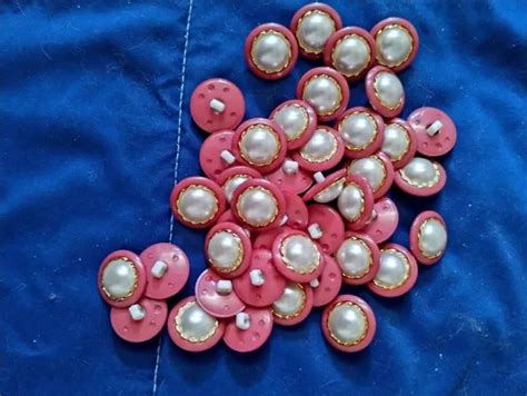 VINTAGE PEARL BUTTONS With Gold Background And Gold Trim $7.99 - PicClick