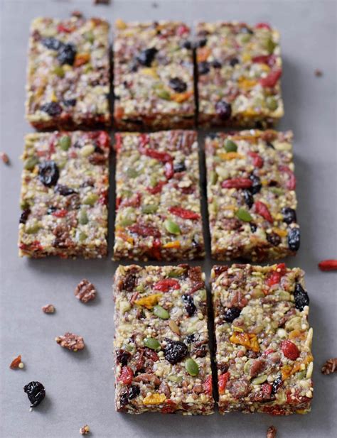 Healthy granola bars | chewy, soft, vegan and gluten free snack - Elavegan