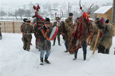 Welcoming the New Year in Romania the traditional way | Romania Insider