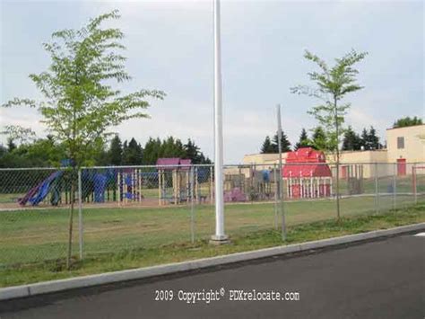 Tigard Schools - Tigard, Oregon School Pictures © PDXRelocate.com