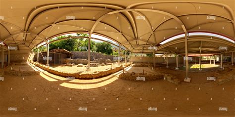 360° view of Roman mosaics from II century, Risan - Alamy