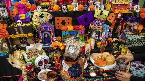 Day of the Dead: What goes on a Dia de los Muertos altar