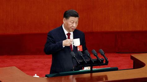 Here’s why Xi’s subtle gestures during speech worries people | CNN