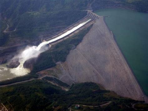 Alert up at San Roque Dam as water nears spilling level | GMA News Online