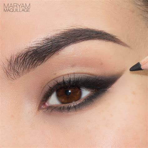 Maryam Maquillage: Eyeliner Finder + Four Liner Looks