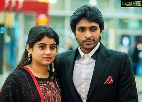 vikram prabhu, Lakshmi Ujjaini, couple - Gethu Cinema