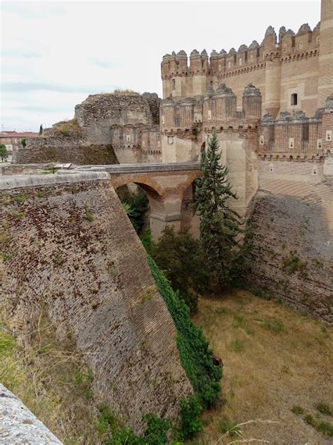 Walking Arizona: The Bridge over the Moat