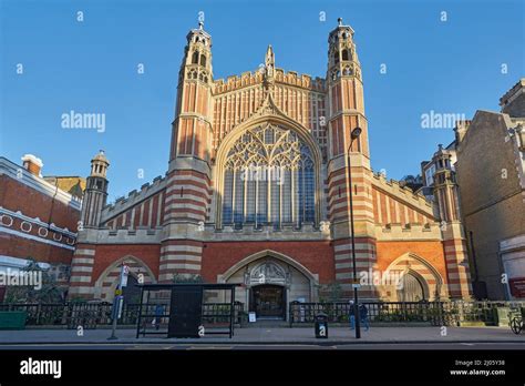 holy trinity church sloane square Stock Photo - Alamy