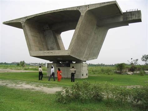 This is the Jamuna Bridge in Bangladesh. | Landforms, Bangladesh, Landmarks