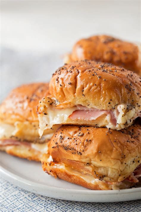 pioneer woman ham and cheese sliders