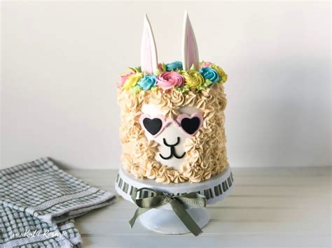 Llama Cake Tutorial That’s Fun & Festive - XO, Katie Rosario