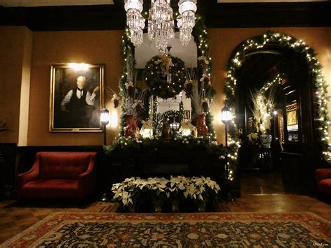 Visiting the Historic National Arts Club During the Holidays | GothamToGo