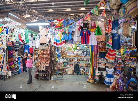 mercado Ex-Cuartel, artisans market, San Salvador (capital city), El Salvador, Central America ...