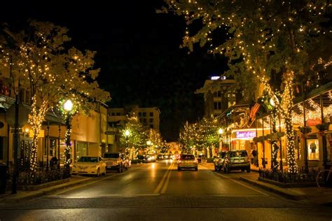 Downtown Pensacola lights up the holiday season, beginning Nov. 25 ...