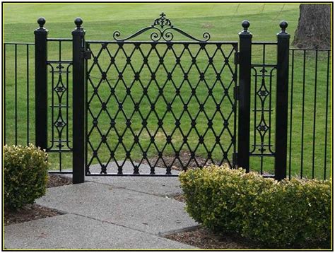Simple Wrought Iron Gate Designs | Iron garden gates, Wrought iron garden gates, Iron fence gate