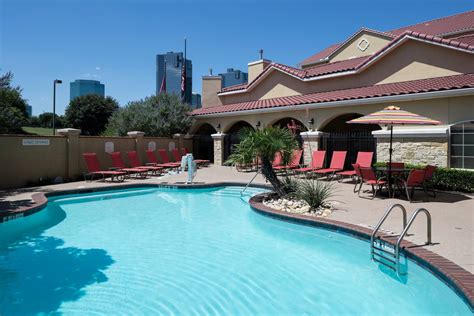 Hotel Suites in Downtown Fort Worth, Texas | TownePlace Suites Fort Worth