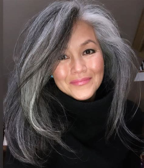 Transitioning to Gray Hair 101, NEW Ways to Go Gray in 2023 - Hadviser | Natural gray hair, Long ...