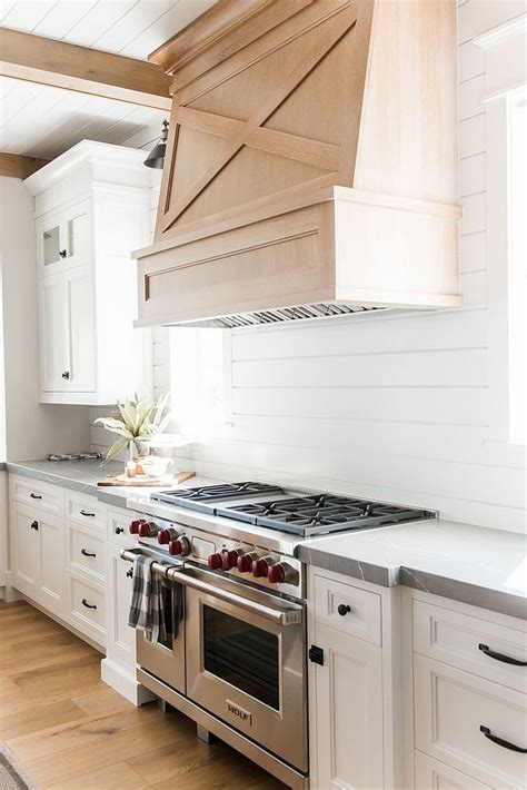 Cool 48 Cool Modern Farmhouse Kitchen Backsplash Ideas. | Modern kitchen backsplash, Farmhouse ...