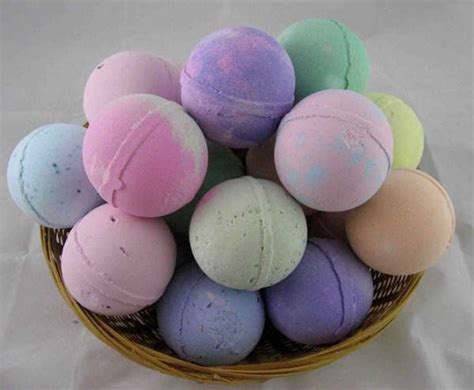 How to Make 21 Essential Oil Lush Bath Bombs - Keeva Organics