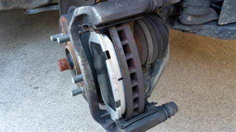 How to Replace Disc Brake Pads : 6 Steps - Instructables