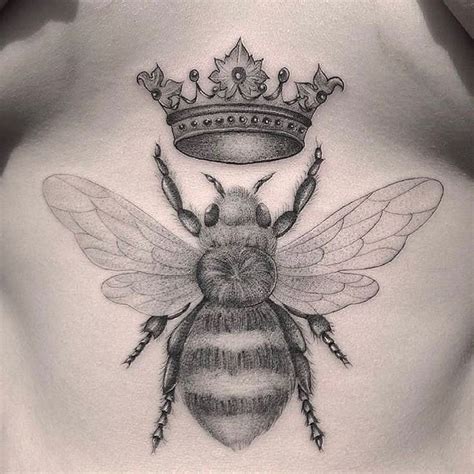 Blackwork Inspiration | Bee tattoo, Tattoos, Cute tattoos for women