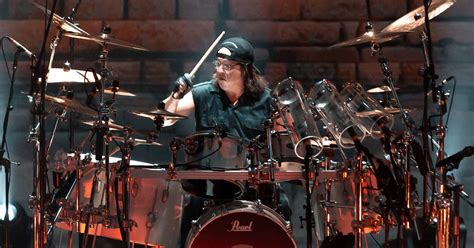 Como Mike Mangini foi avisado sobre volta de Mike Portnoy ao Dream Theater