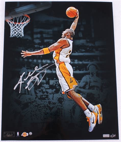 Kobe Bryant Signed LE Lakers "Dunk" 16x20 Photo (Panini COA & Steiner ...