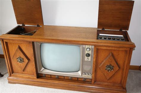 How we watched TV Thank you Curtis Mathes! | Vintage television ...