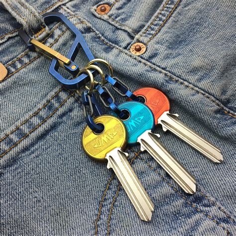 Titanium Edc Carabiner Keychain / 3Clip